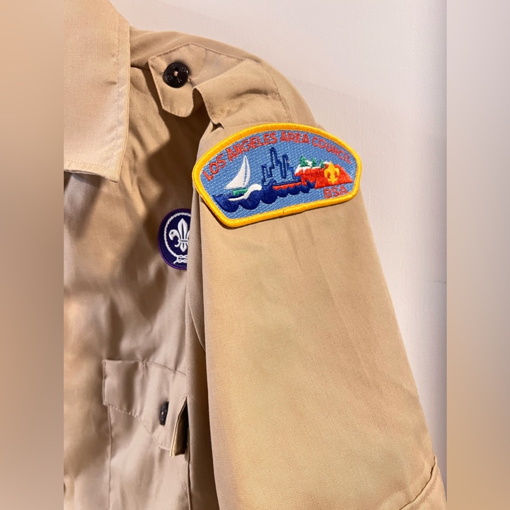 NEW Adult size Small Boy Scouts of America Official Uniform khaki Shirt - Picture 4 of 5